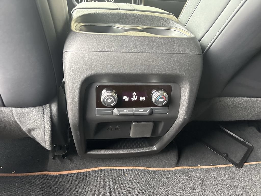 Certified 2025 GMC Acadia AT4 AWD/4WD image 21