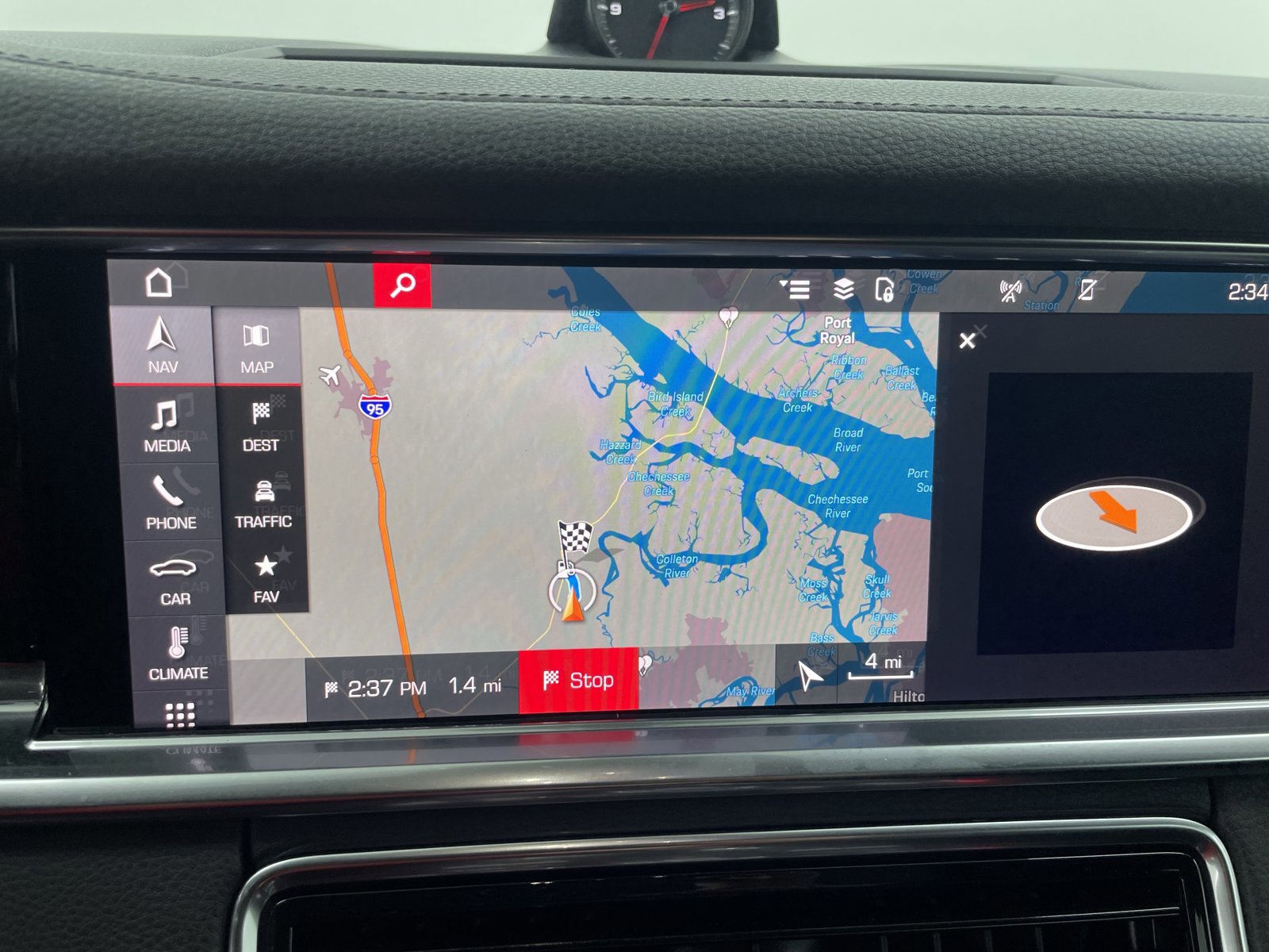 Certified 2021 Porsche Panamera image 11