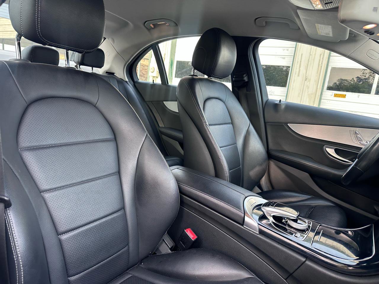 Used 2015 Mercedes-Benz C 300 Sedan image 31