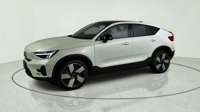 Certified 2023 Volvo C40 P8 Recharge Plus w/ Climate Package AWD/4WD image 3