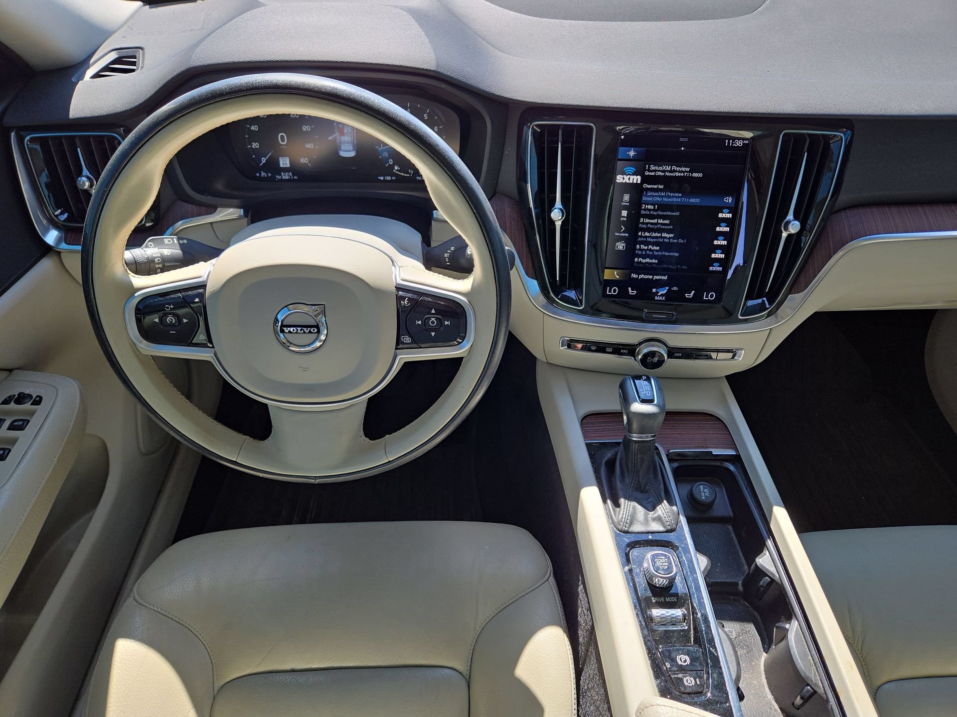 Used 2021 Volvo S60 T5 Momentum w/ Premium Package AWD/4WD image 14