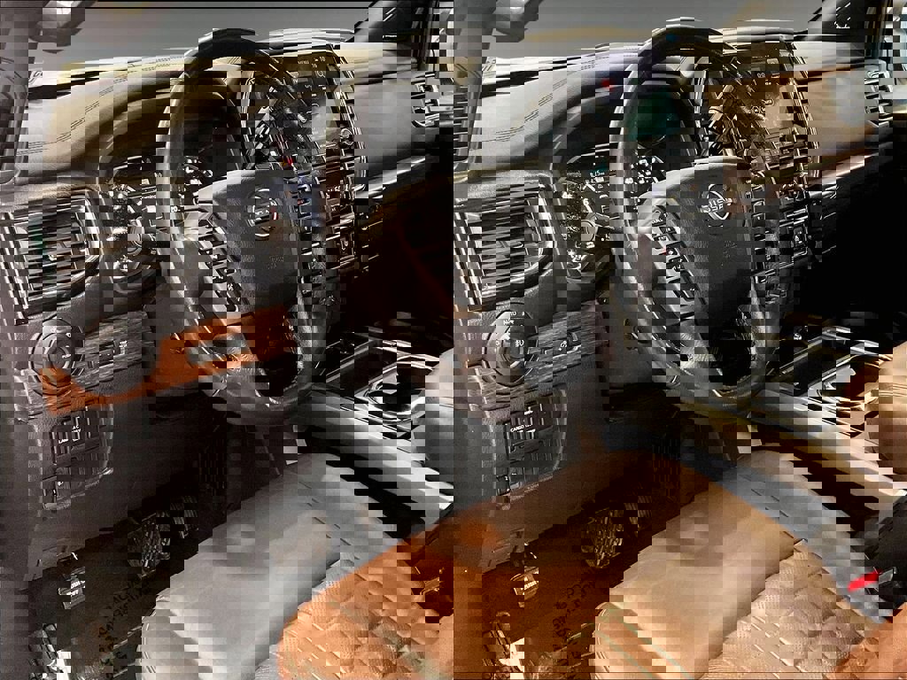 Used 2024 Nissan Titan Platinum Reserve w/ Moonroof Package image 13