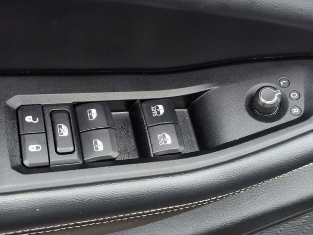 Certified 2024 Jeep Grand Cherokee L Limited w/ Luxury Tech Group II image 16