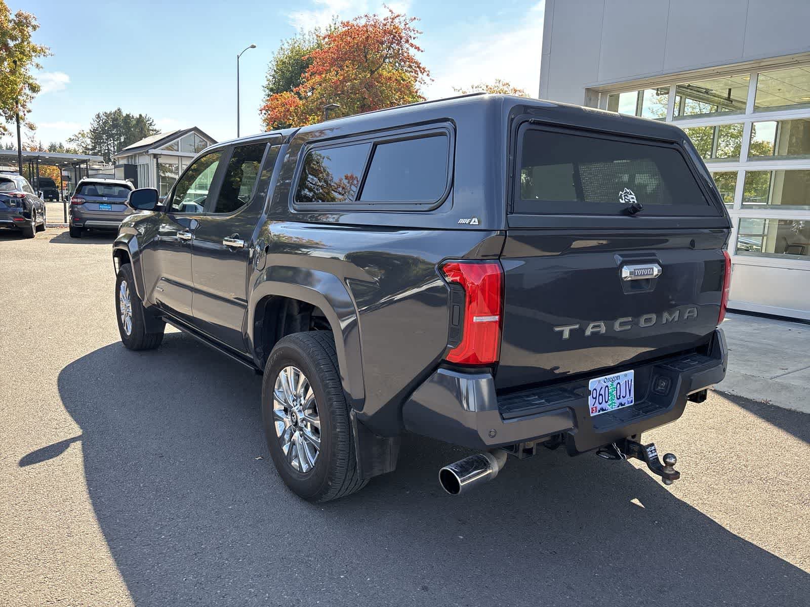 Used 2024 Toyota Tacoma Limited w/ Limited Package (LT) AWD/4WD image 3