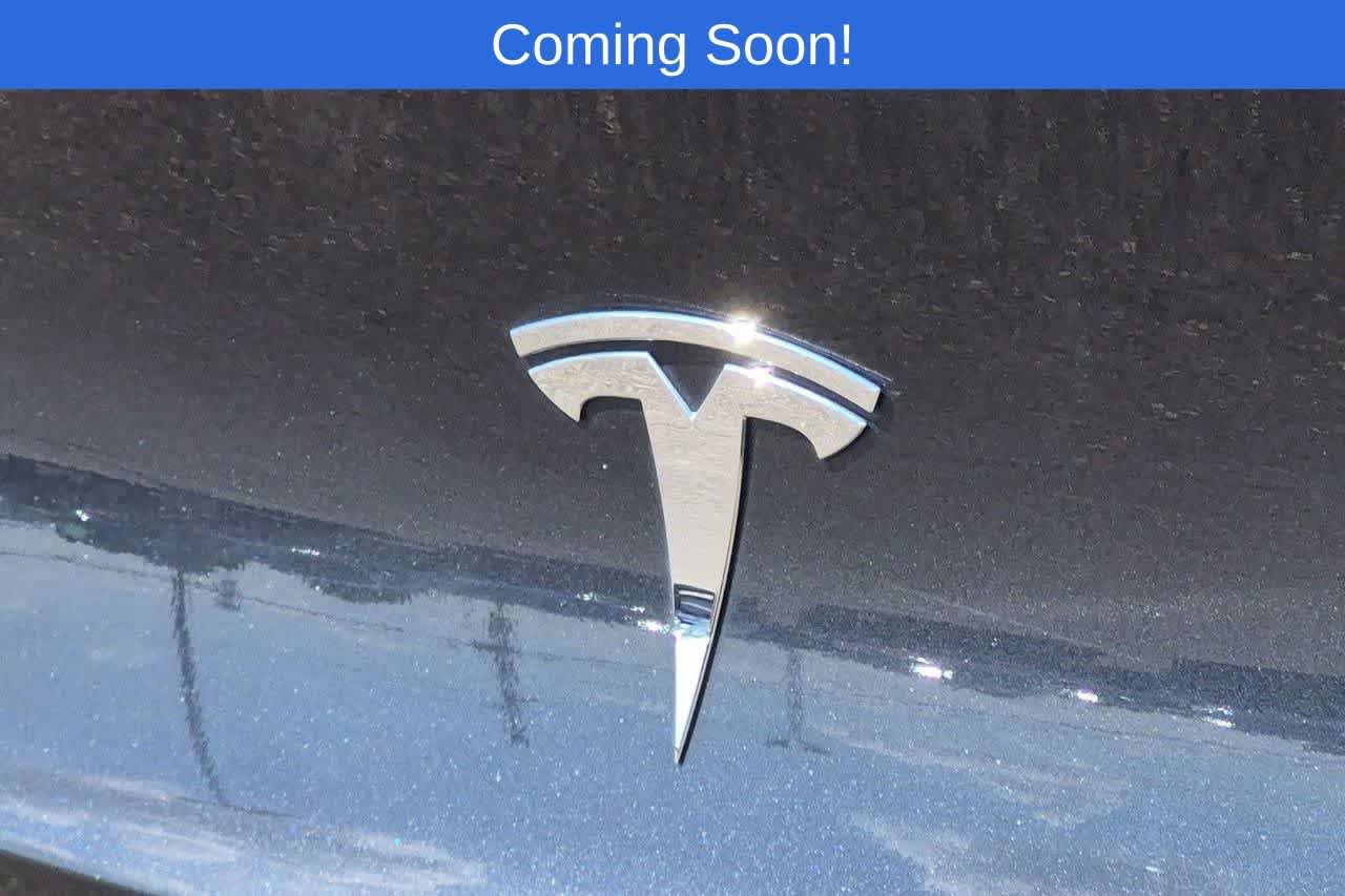 Used 2024 Tesla Model Y Long Range AWD/4WD image 11