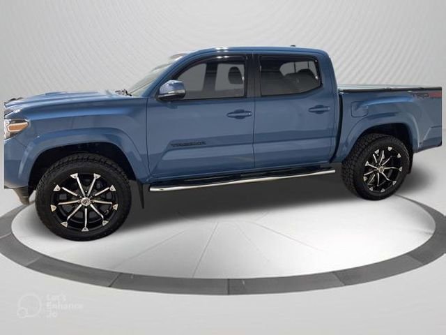 Used 2019 Toyota Tacoma TRD Sport AWD/4WD image 6