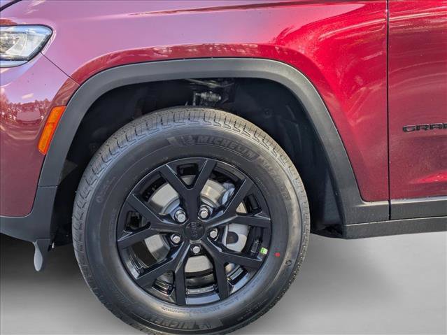 New 2026 Jeep Grand Cherokee Altitude AWD/4WD image 10