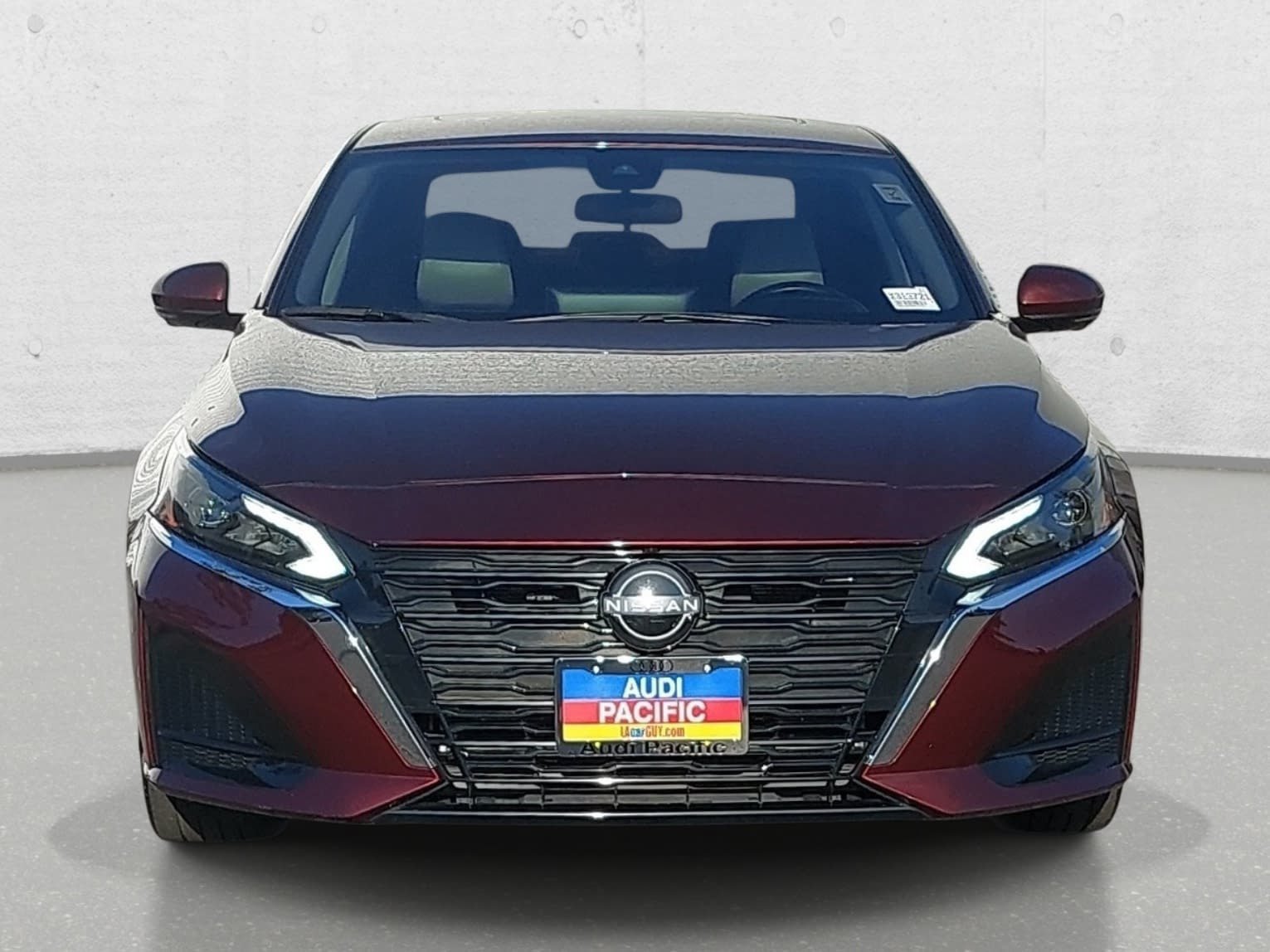 Used 2024 Nissan Altima 2.5 SL FWD image 2