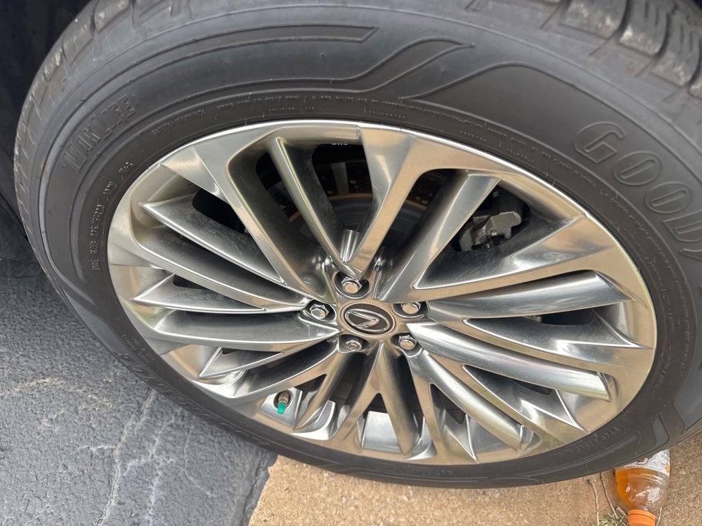 Certified 2022 Lexus RX 350L Luxury w/ Accessory Package (Z1) AWD/4WD image 7