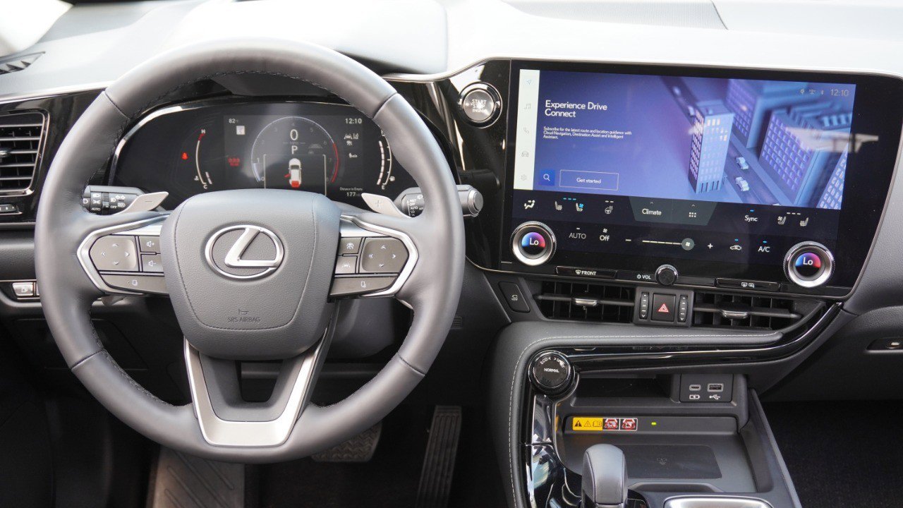 Certified 2024 Lexus NX 350 AWD w/ Vision Package image 29
