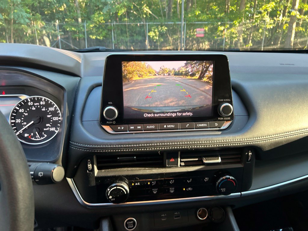 Used 2021 Nissan Rogue S FWD image 19