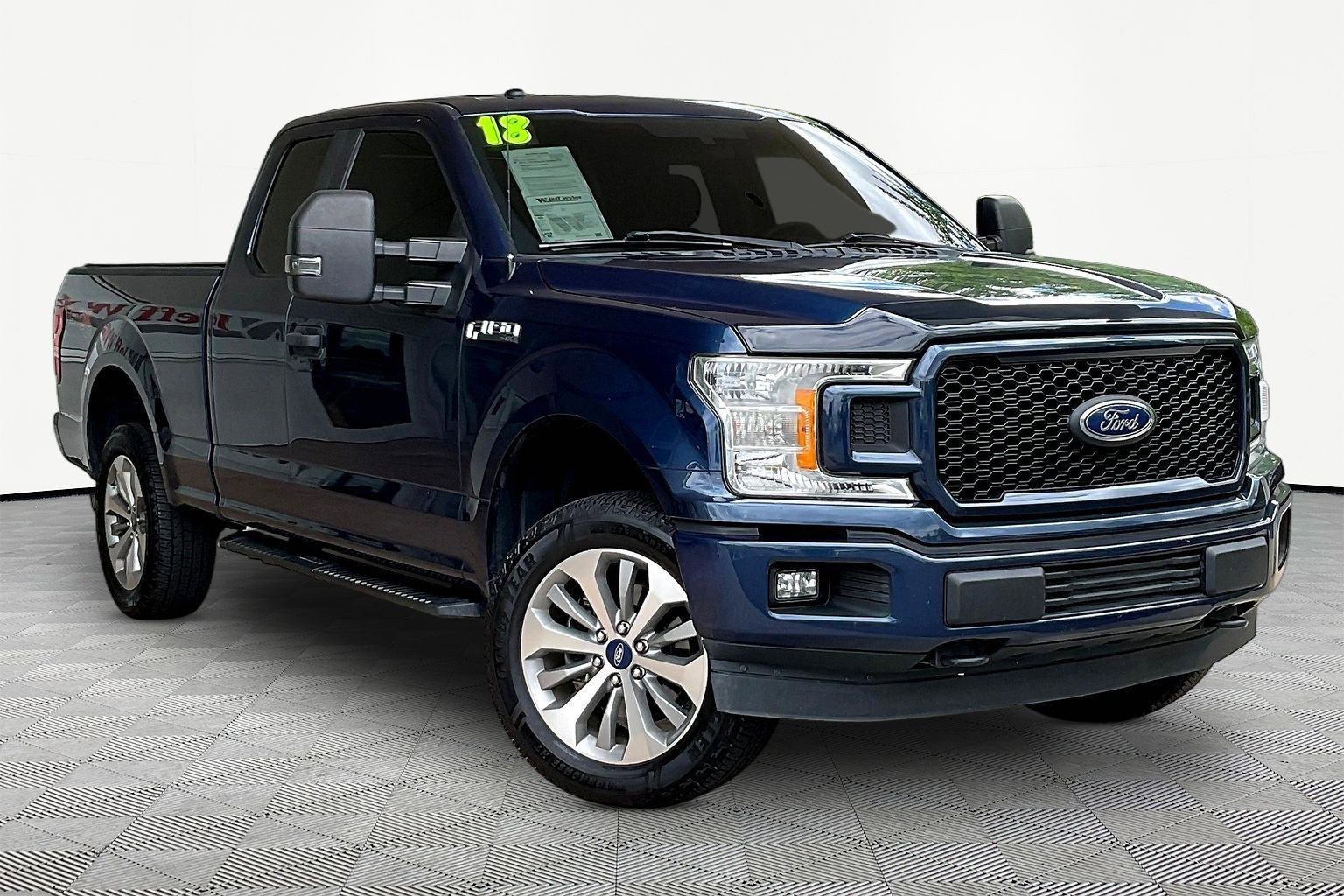 Used 2018 Ford F150 XL w/ Equipment Group 101A Mid AWD/4WD image 3