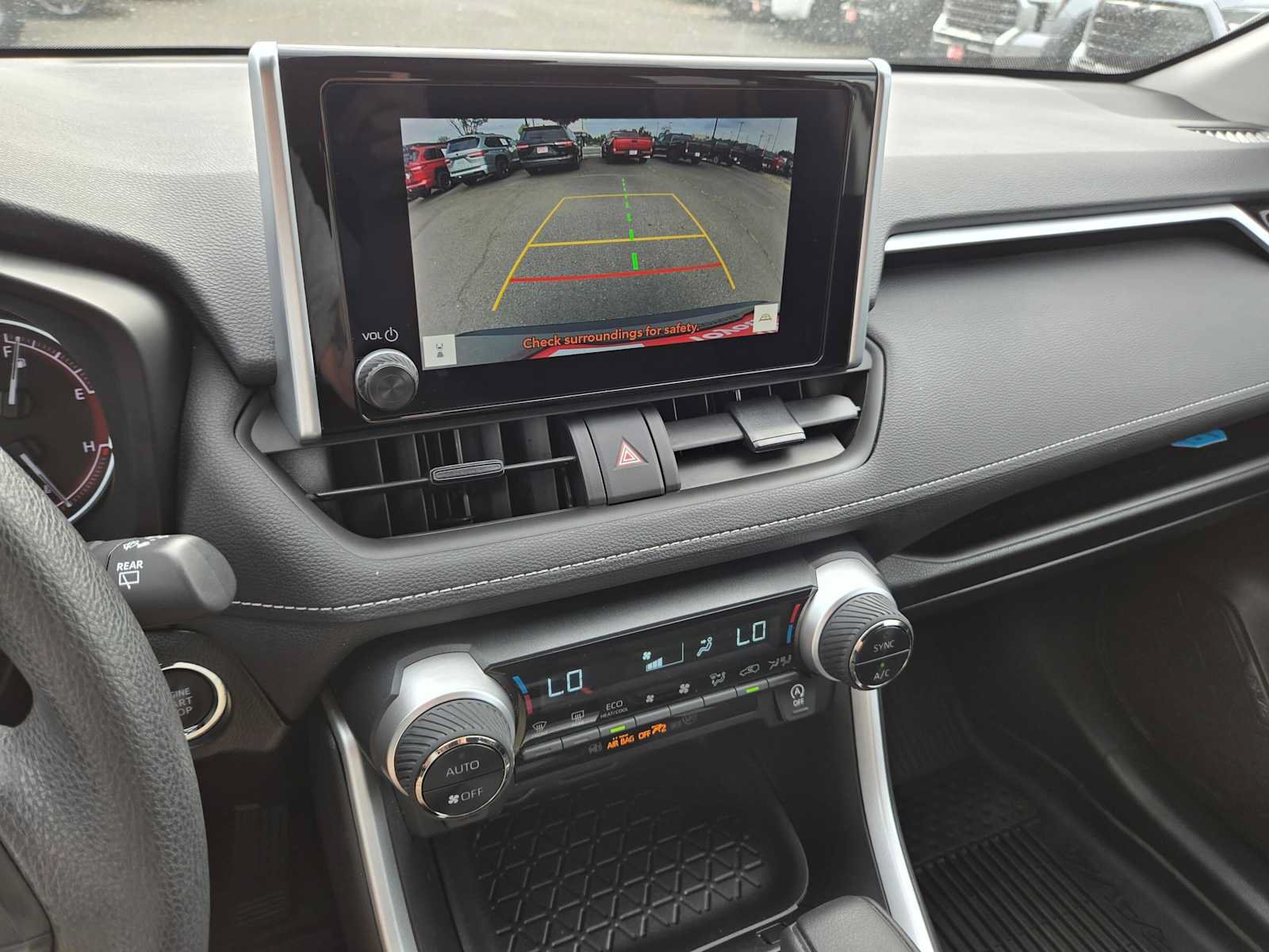 Used 2023 Toyota RAV4 XLE AWD/4WD image 26