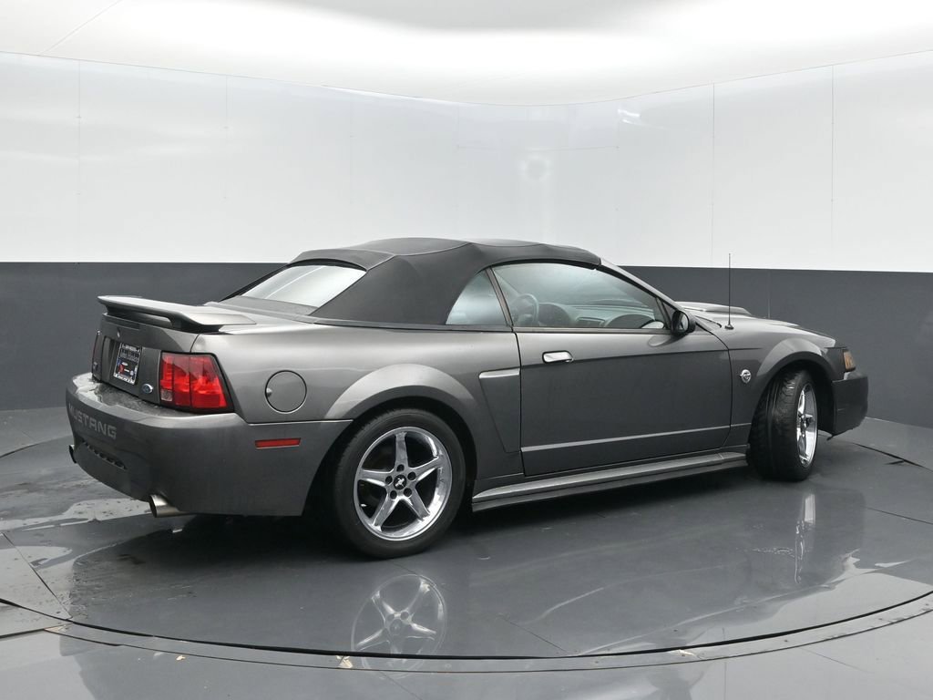 Used 2004 Ford Mustang GT RWD image 7