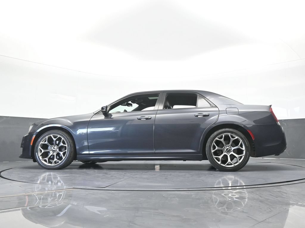 Used 2018 Chrysler 300 S w/ 300S Premium Group RWD image 58