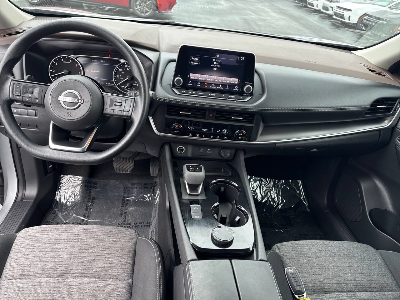Used 2023 Nissan Rogue SV AWD/4WD image 13