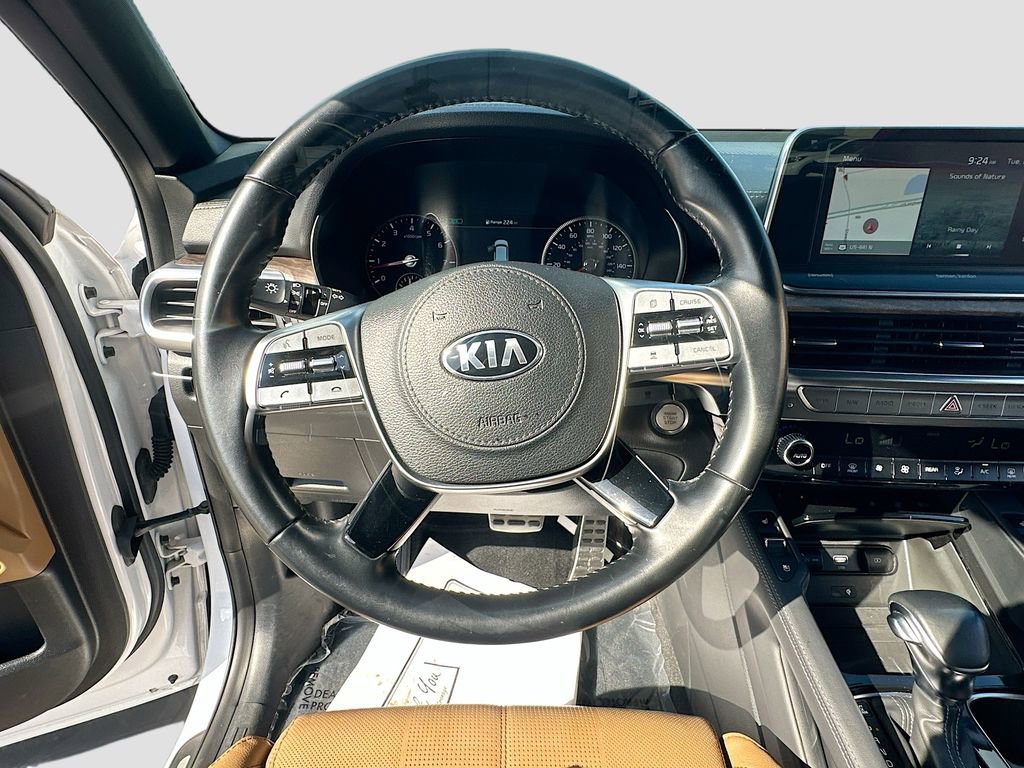 Certified 2021 Kia Telluride SX w/ Towing Package FWD image 11