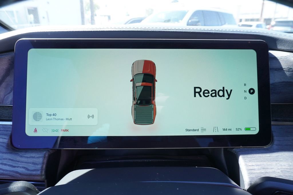 Used 2022 Rivian R1T Adventure image 20