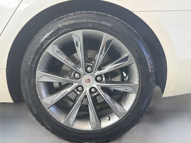 Used 2013 Cadillac XTS Luxury image 33