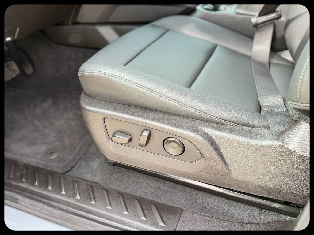 Used 2026 GMC Canyon Elevation w/ Convenience Package image 23