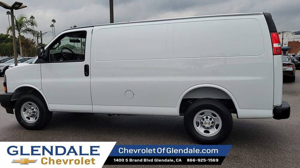 New 2025 Chevrolet Express 2500 w/ Driver Convenience Package RWD image 6