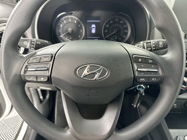 Used 2023 Hyundai Kona SE w/ Cargo Package image 18