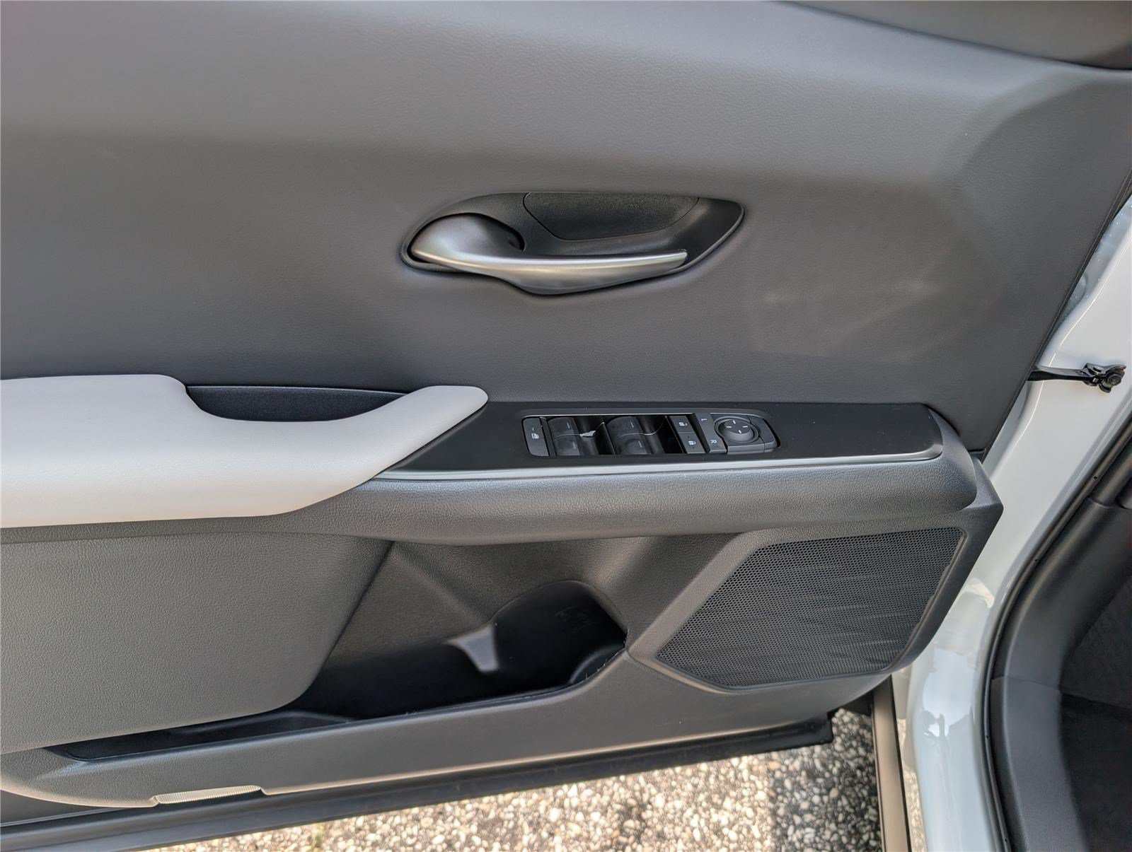 New 2026 Lexus UX 300h AWD image 15