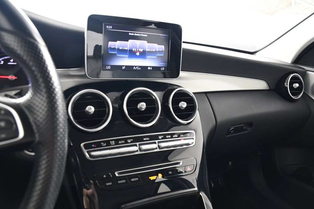 Used 2015 Mercedes-Benz C 300 4MATIC Sedan image 30