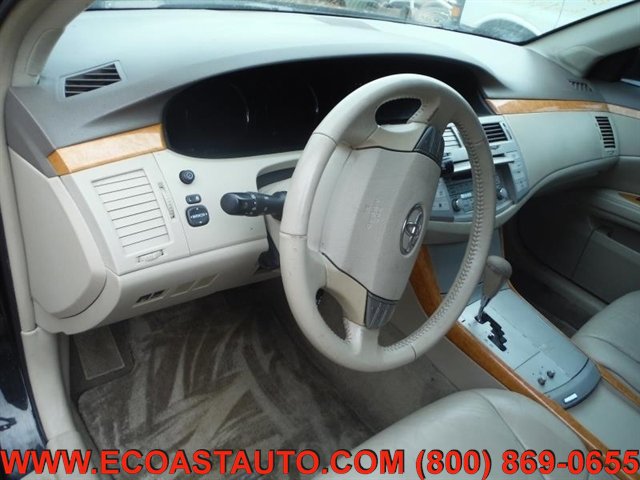 Used 2005 Toyota Avalon XLS FWD image 9