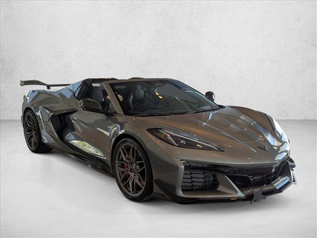 Used 2024 Chevrolet Corvette Z06 w/ Z07 Performance Package image 3