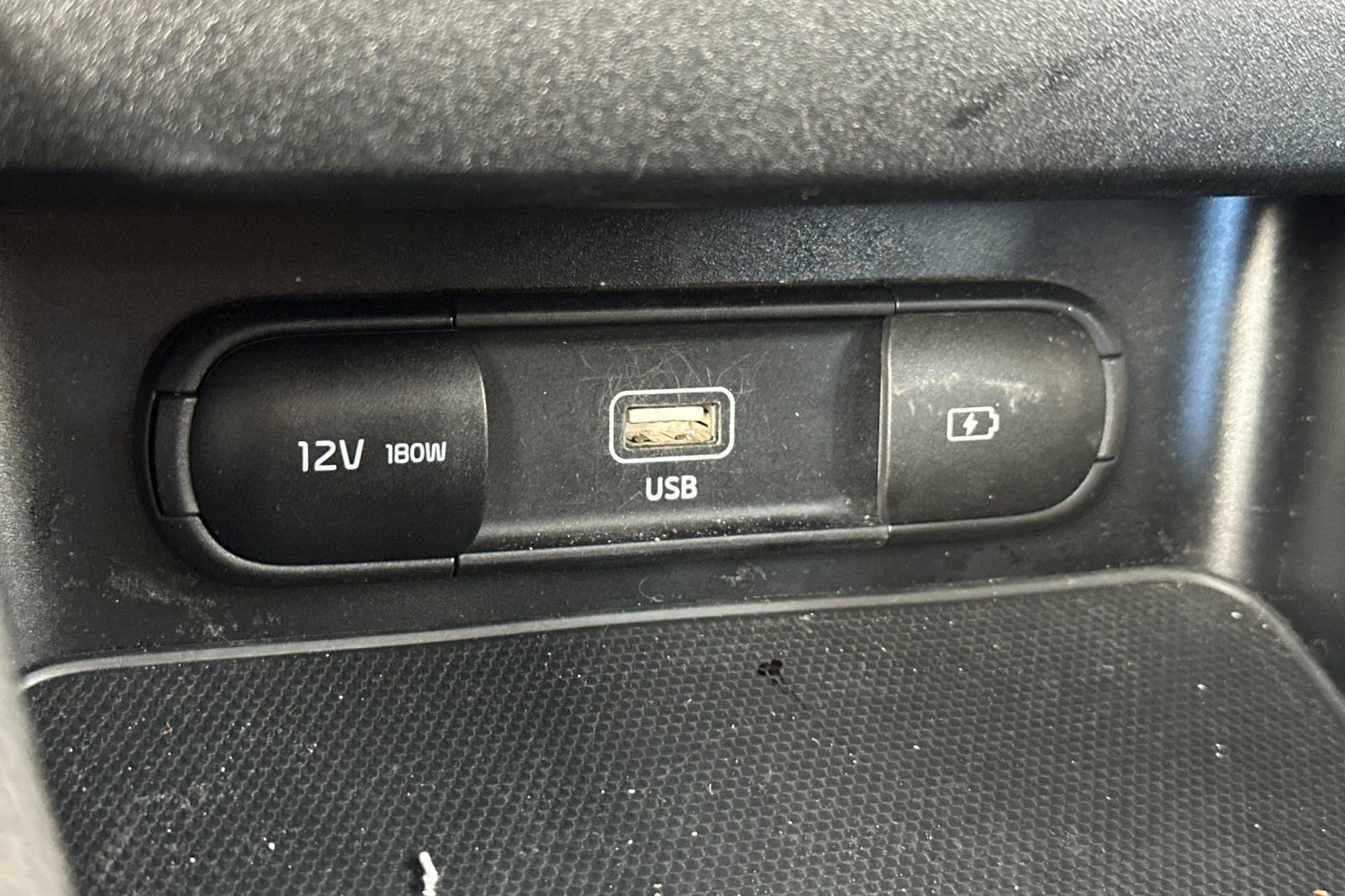 Used 2024 Kia Forte LXS FWD image 30