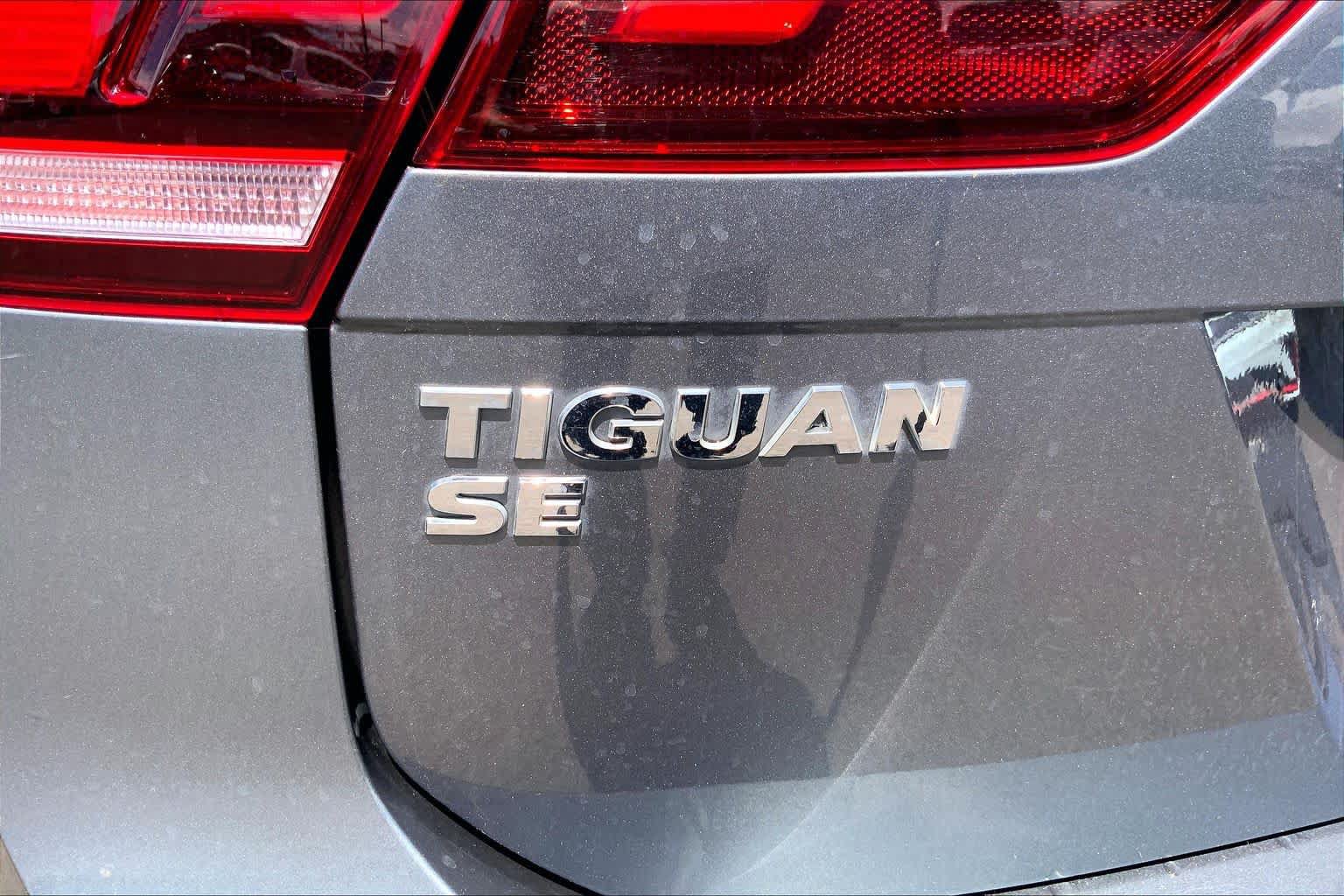 Used 2021 Volkswagen Tiguan SE FWD image 7