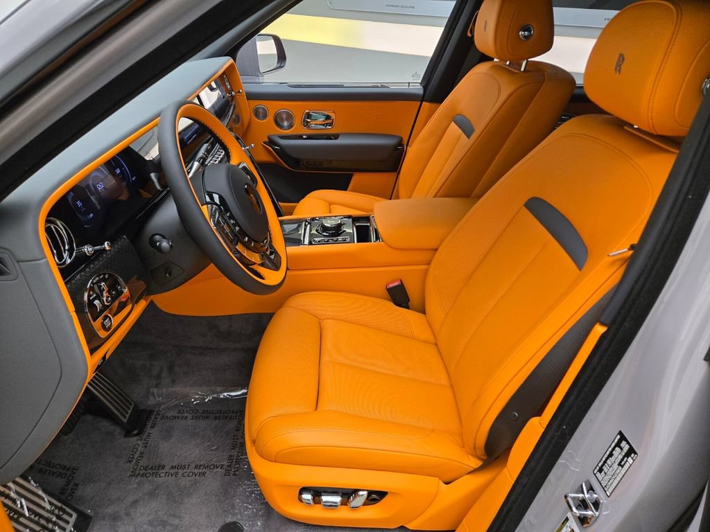 New 2027 Rolls-Royce Cullinan Black Badge AWD/4WD image 13