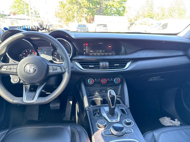 Used 2021 Alfa Romeo Stelvio Sprint AWD/4WD image 12