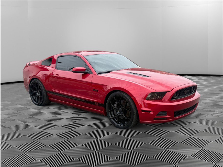 Used 2013 Ford Mustang GT RWD image 7