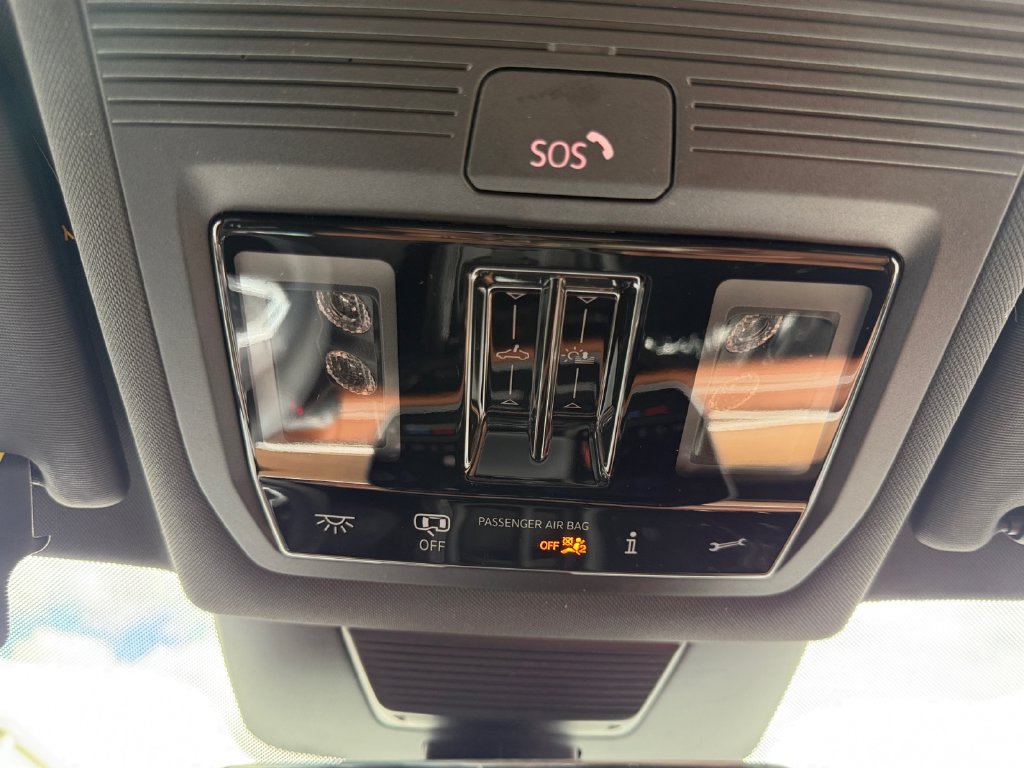 New 2026 Volkswagen Tiguan SEL R-Line AWD/4WD image 18