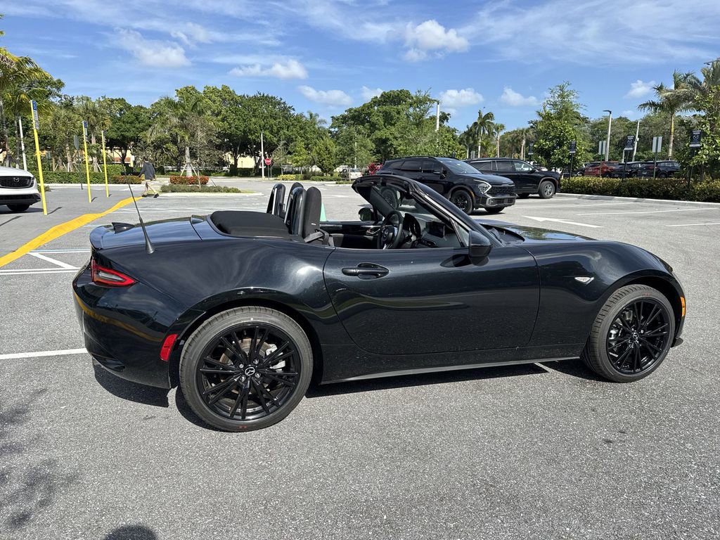 New 2026 MAZDA MX-5 Miata Club w/ Interior Package image 4