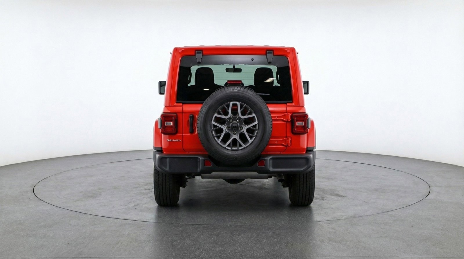 Used 2025 Jeep Wrangler Sahara image 7