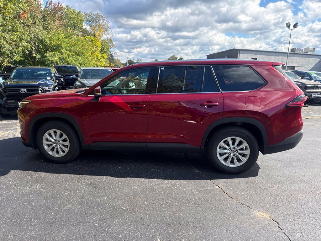 Used 2026 Toyota Grand Highlander AWD image 3