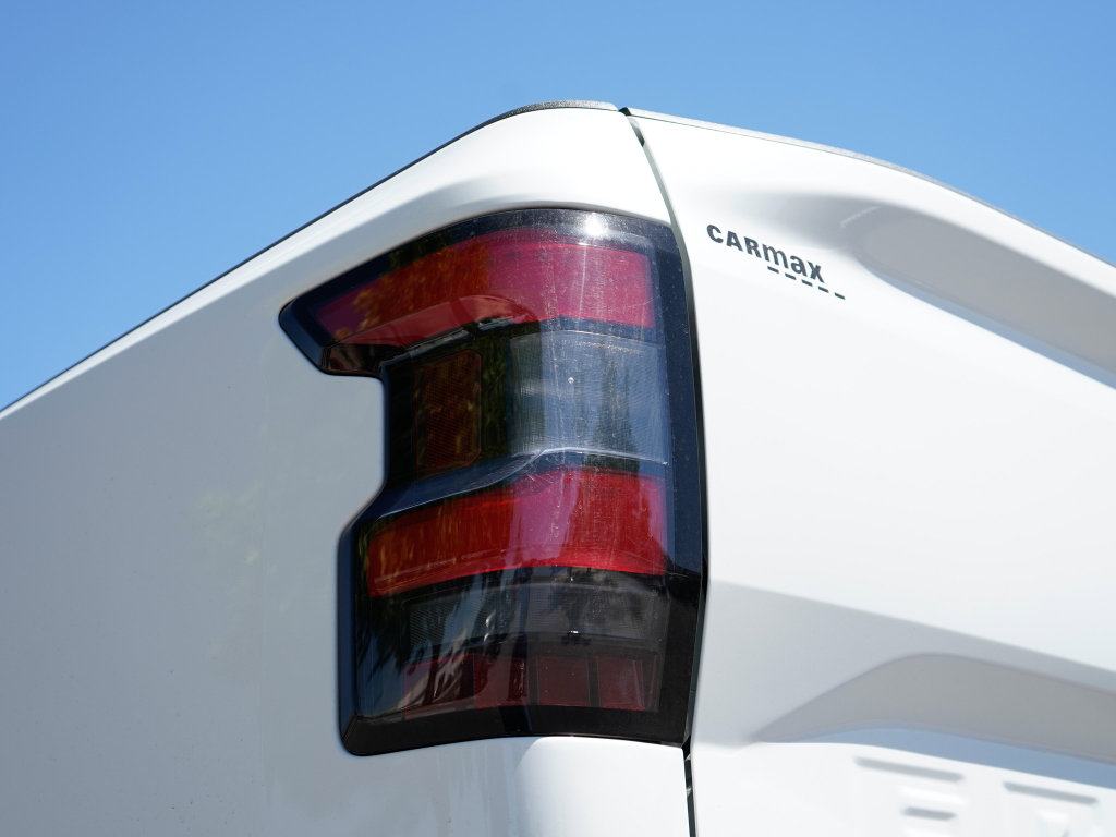 Used 2024 Nissan Frontier S w/ Technology Package AWD/4WD image 8