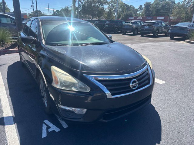 Used 2015 Nissan Altima 2.5 S w/ Sport Value Package FWD image 5