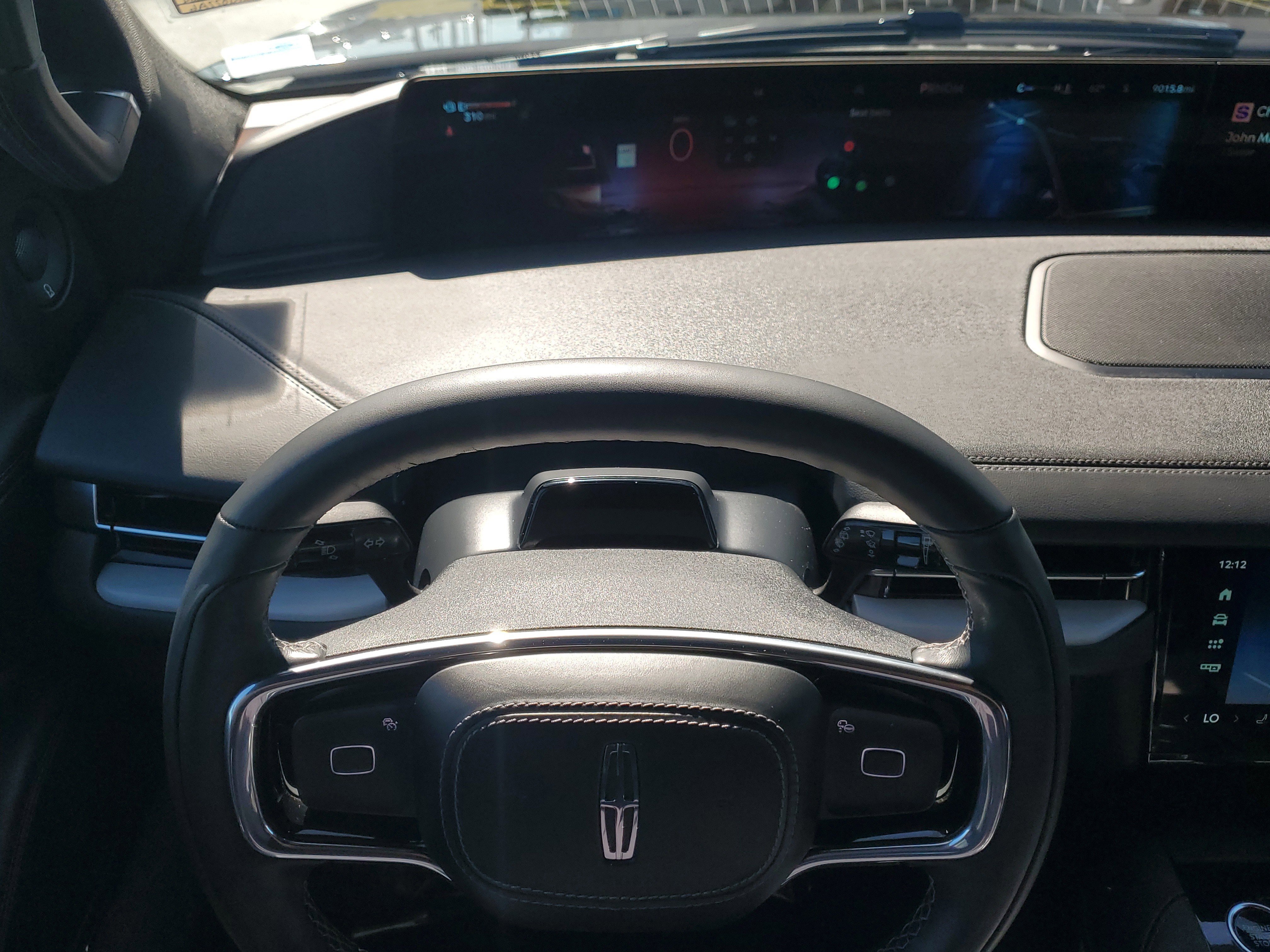 Used 2025 Lincoln Navigator Reserve w/ Jet Appearance Package image 23