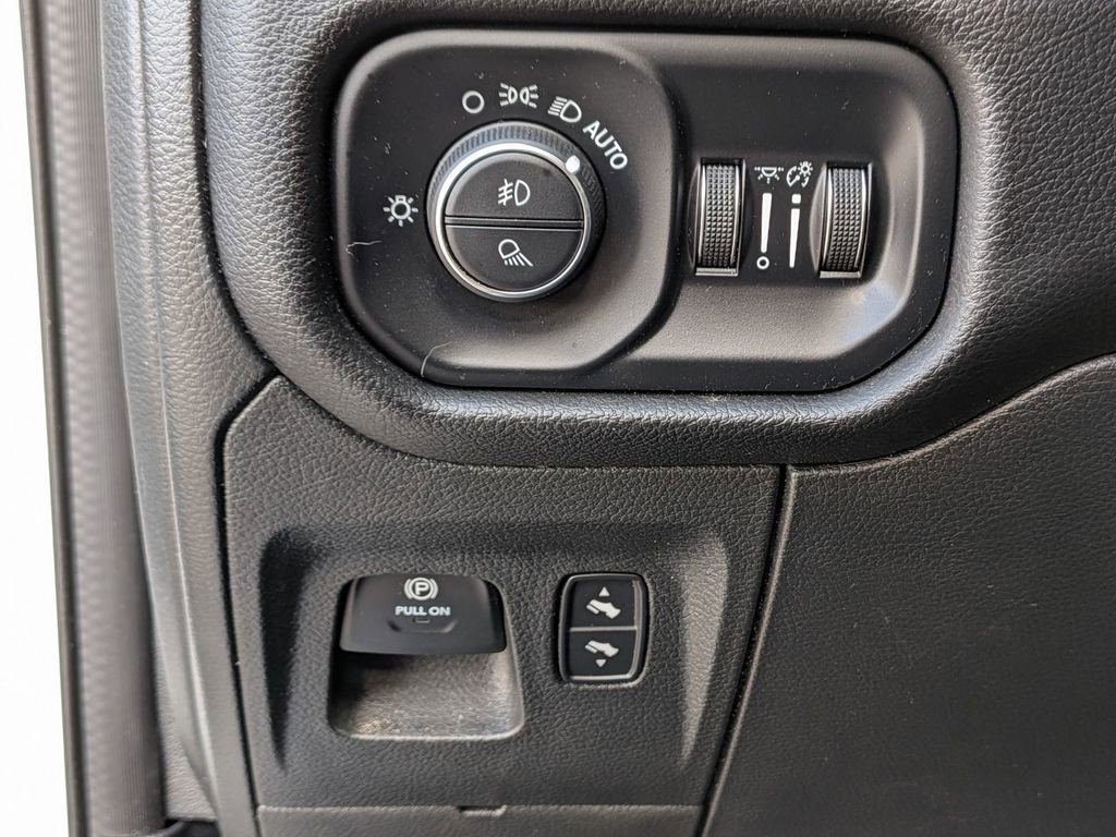Used 2023 RAM 1500 Laramie image 16