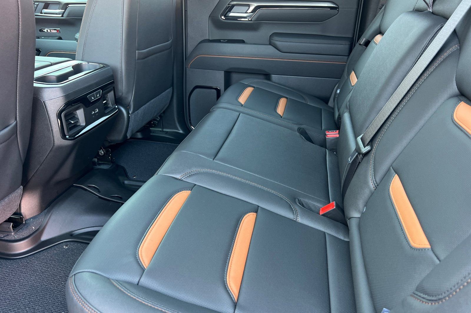 New 2026 GMC Sierra 1500 AT4 image 10