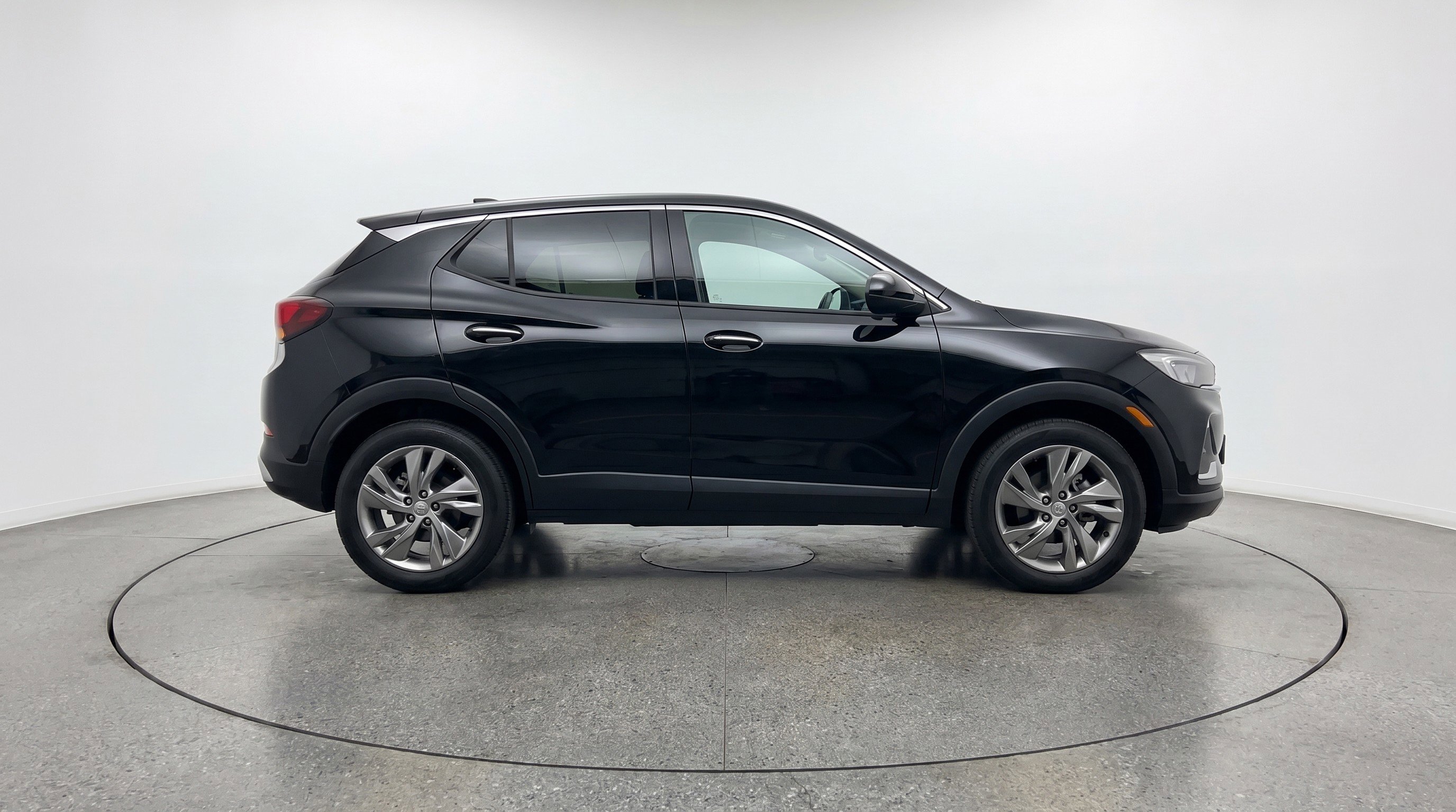 Used 2025 Buick Encore GX Preferred AWD/4WD image 11