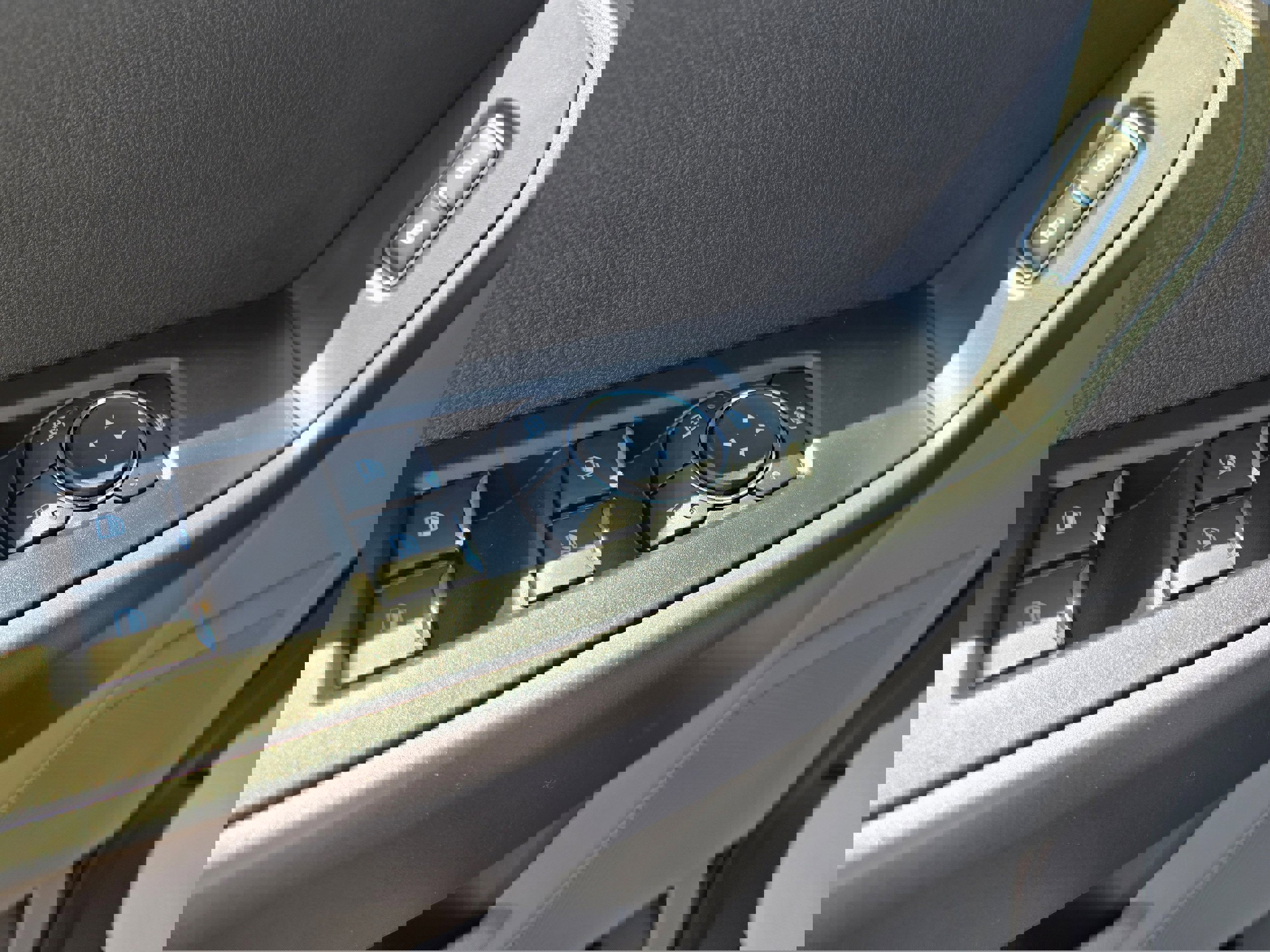 New 2026 Ford F250 4x4 Crew Cab Super Duty image 11