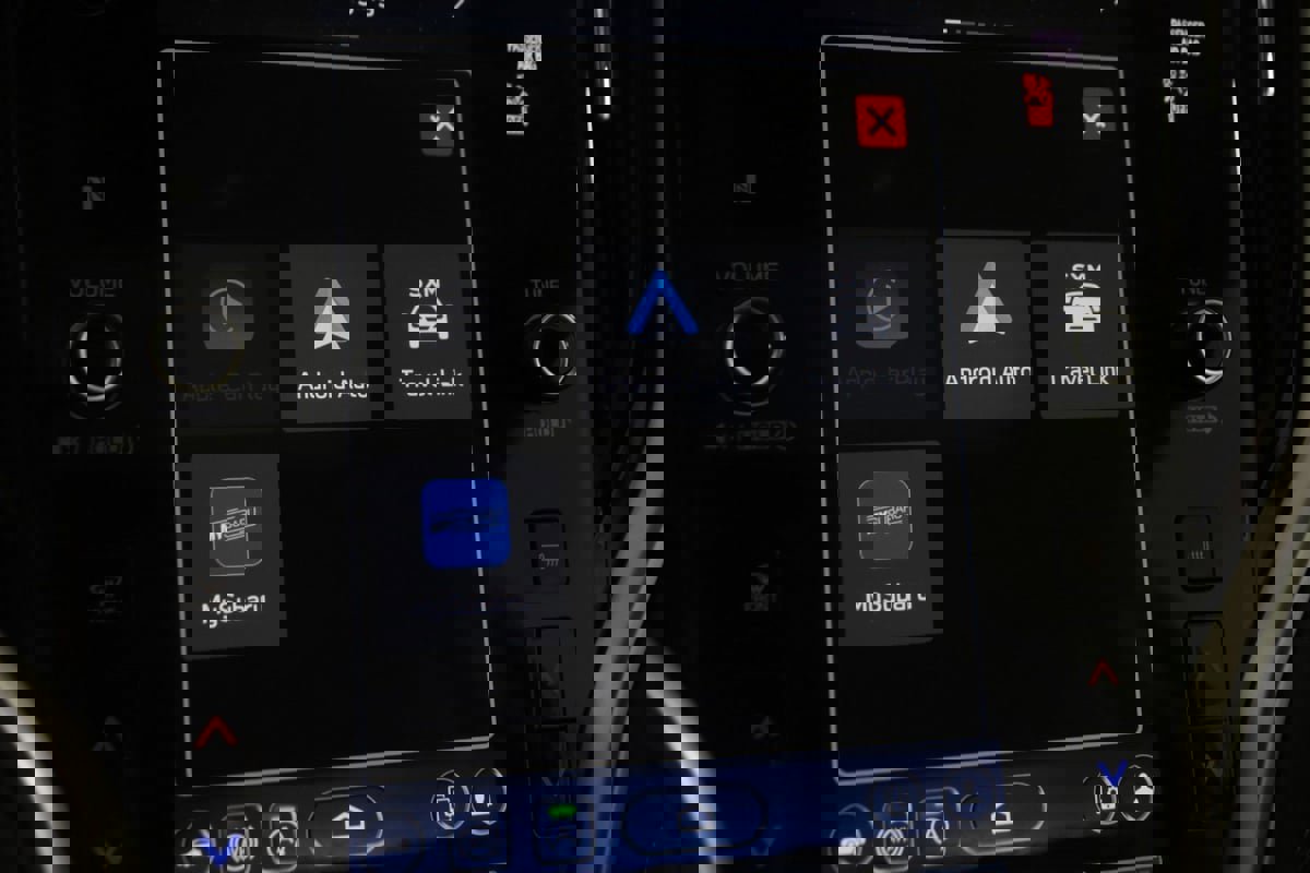 Used 2025 Subaru Outback Touring XT image 35