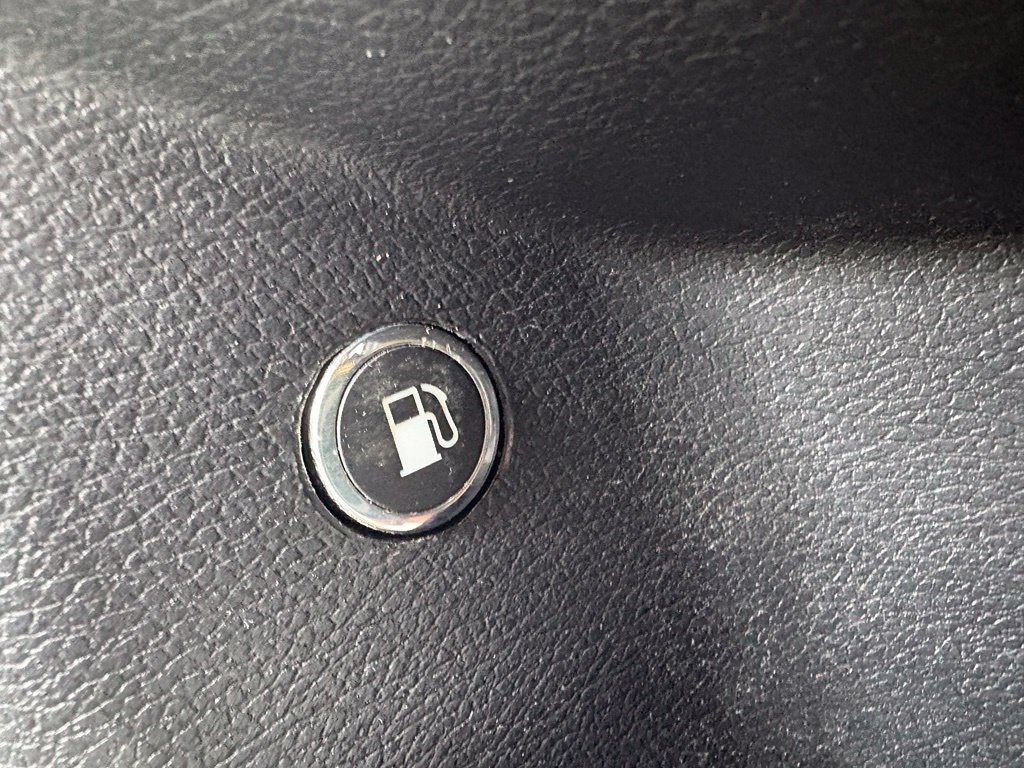 Used 2017 Dodge Charger SRT w/ Harman/Kardon Audio Group RWD image 20