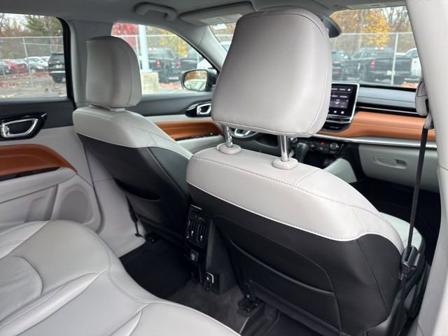 Used 2022 Jeep Compass Limited image 21