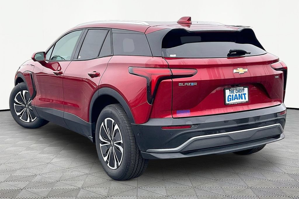 New 2025 Chevrolet Blazer EV LT w/ Super Cruise Package AWD/4WD image 3